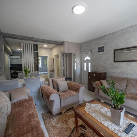 Apartman Anja Рісан Екстер'єр фото