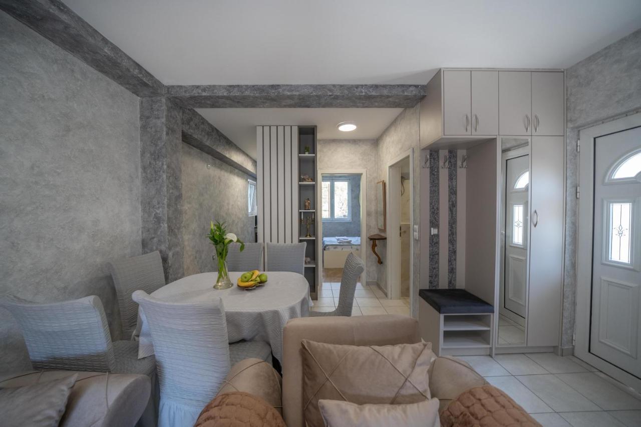 Apartman Anja Рісан Екстер'єр фото
