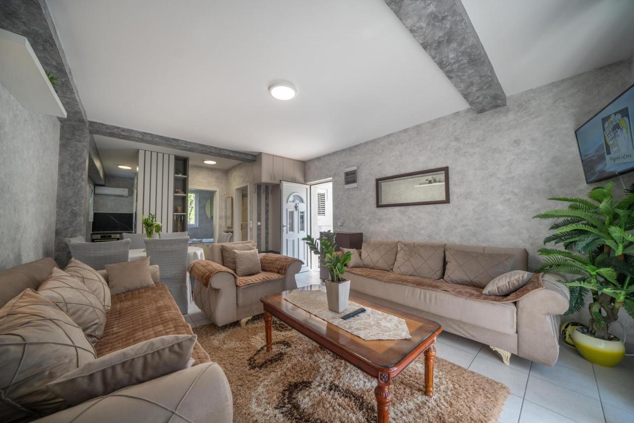 Apartman Anja Рісан Екстер'єр фото