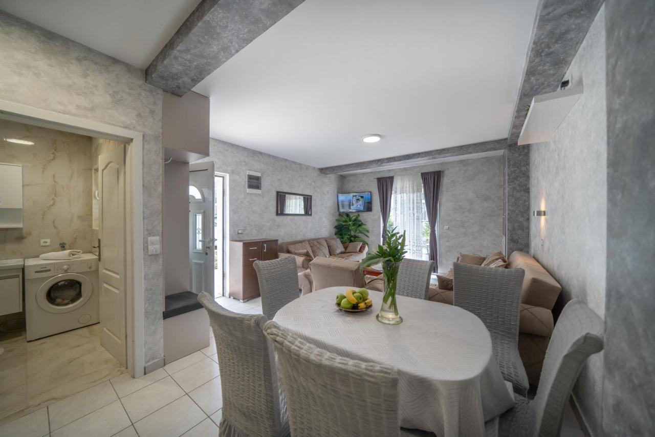 Apartman Anja Рісан Екстер'єр фото